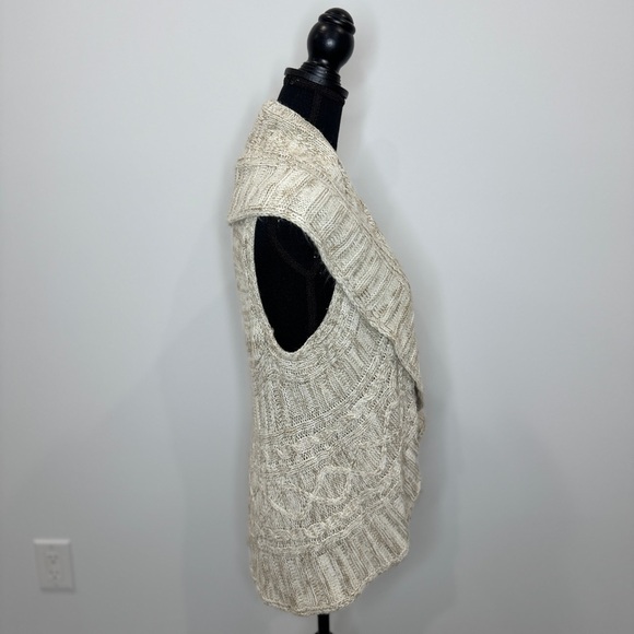 Its Our Time Beige Sleeveless Knit Front Open Women's Cardigan (Medium) - Picture 6 of 8